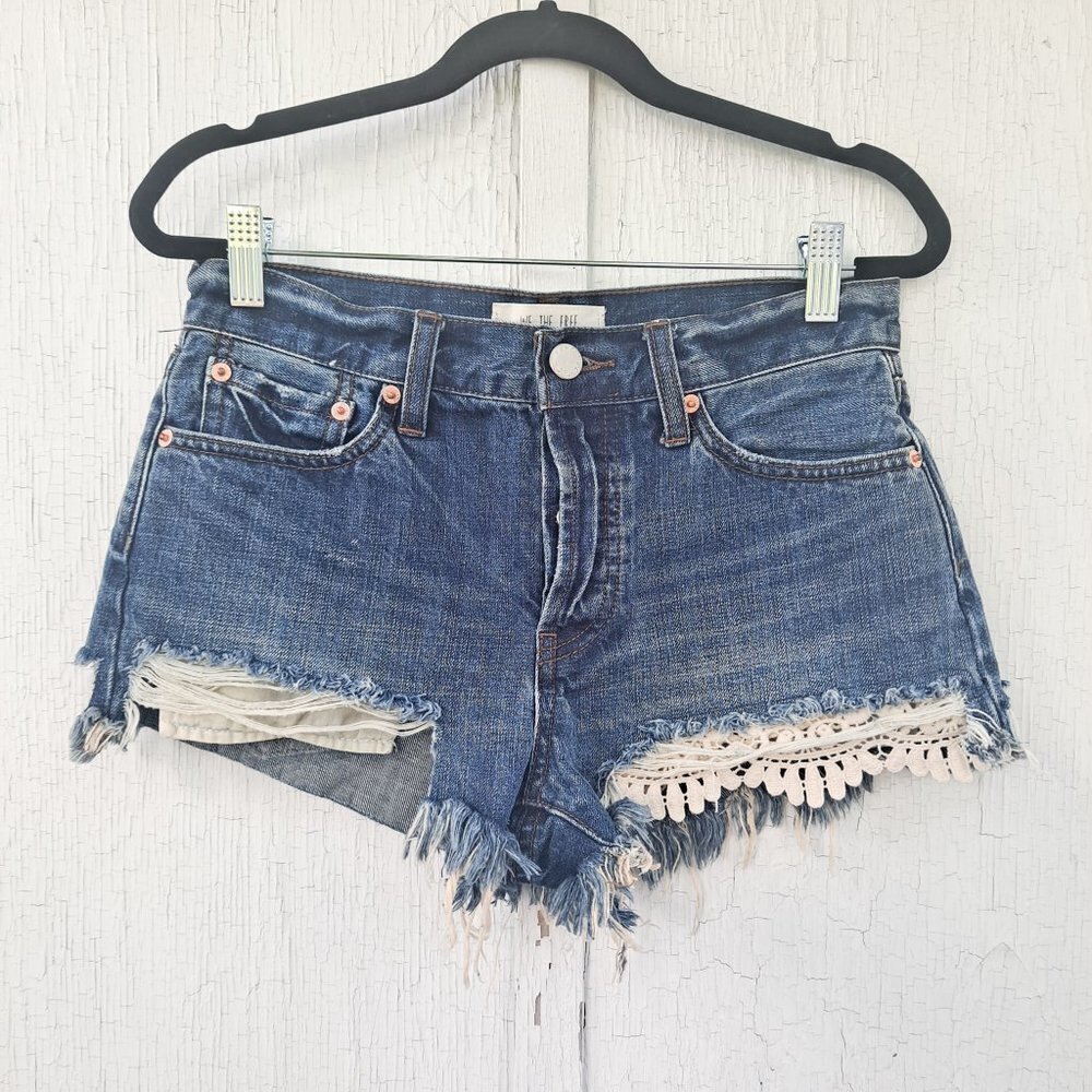 We The Free Distressed Jean Denim Shorts 26 Lace Cut Off Summer Festival